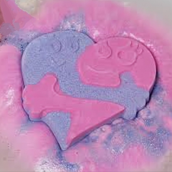 NEW LIMITED EDITION- Lush The Big Squeeze Bath Bomb - Picture 3 of 3